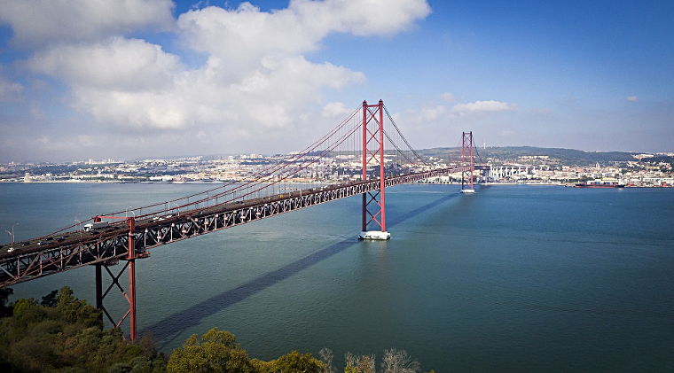 Ponte 25 de Abril